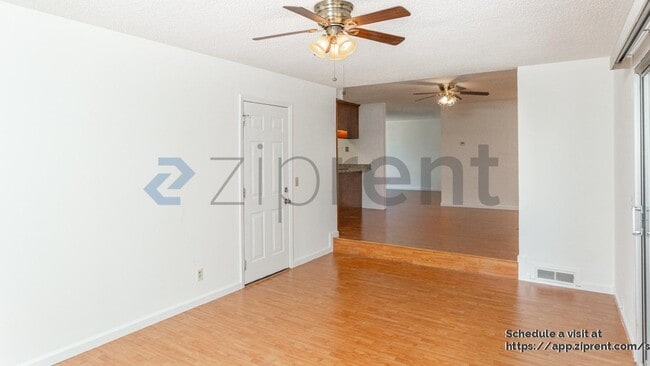 Building Photo - 95 Colleen Way