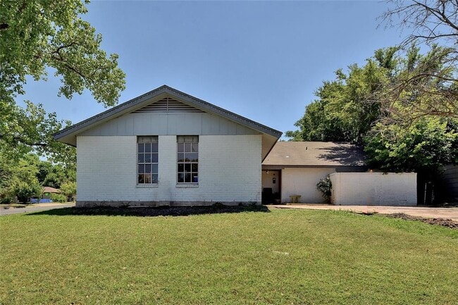 Primary Photo - 1301 Thornridge Rd