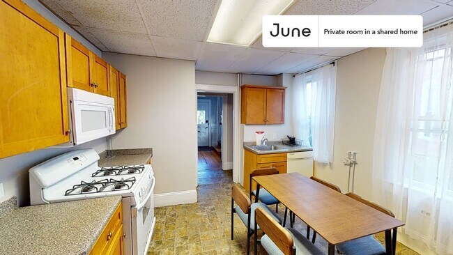 Building Photo - Room in Shared 6 bed/2 bath home in Brighton
