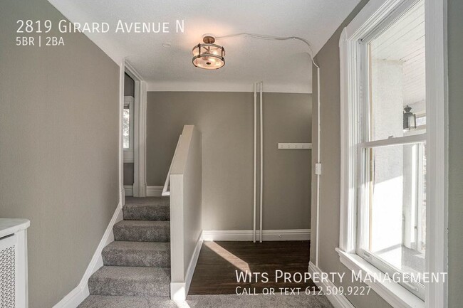 Building Photo - 2819 N Girard Ave