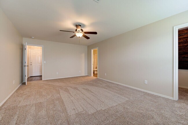 Building Photo - Stunning 3-Bedroom Home in Beautiful Piedmont Community!