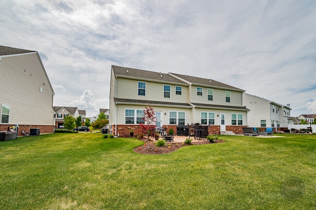 Building Photo - 12919 White Pine Way