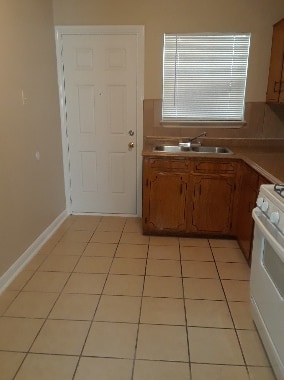 Building Photo - 5804 Redstone Dr