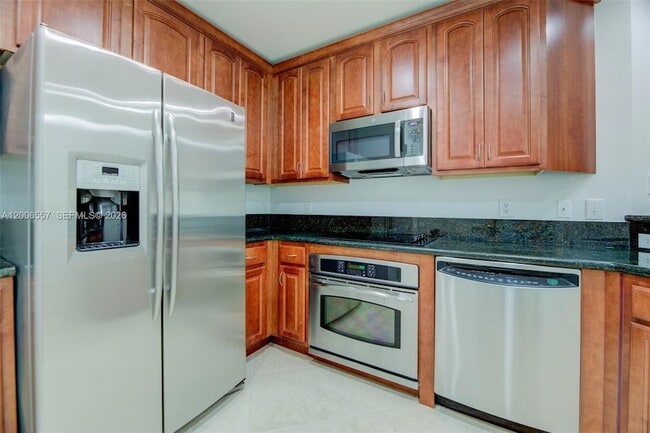 Building Photo - 16101 Emerald Estates Dr