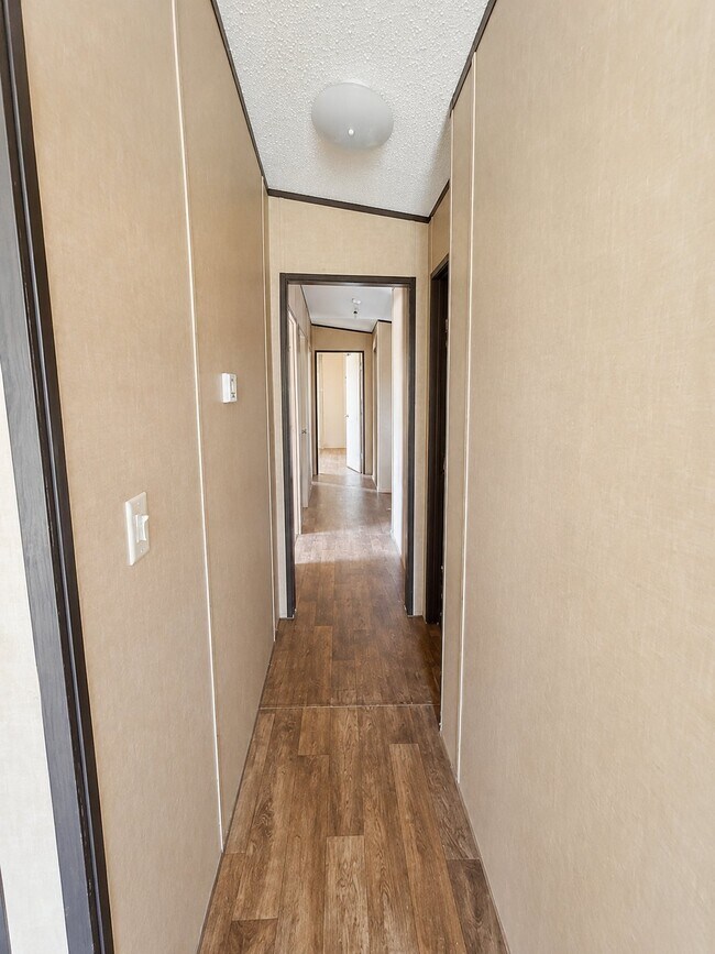 Building Photo - 144 Pr 7758
