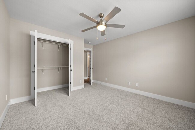 Building Photo - Sango Drive 3 Bedroom Condo For Rent!