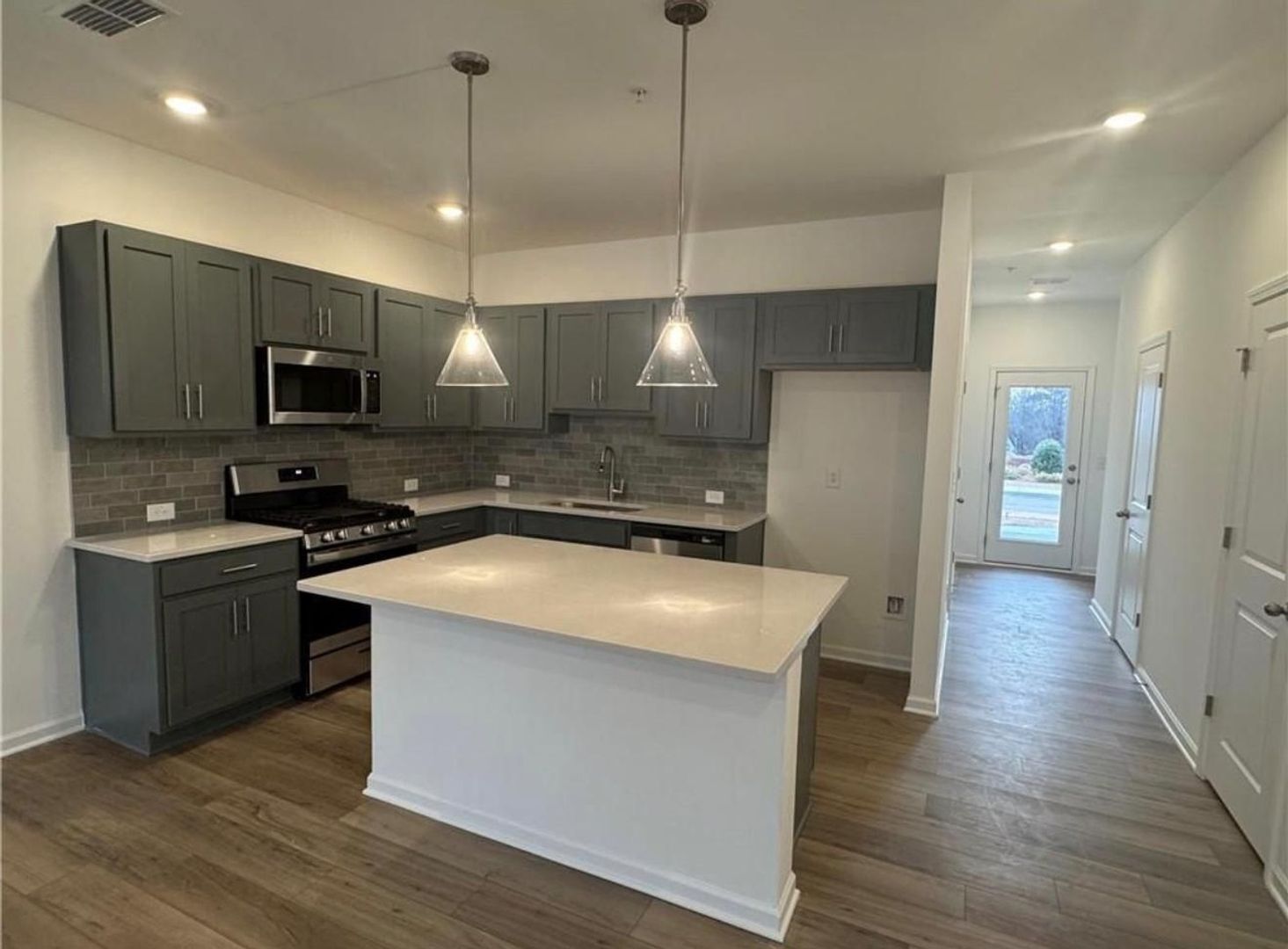 Building Photo - 5536 Highland St