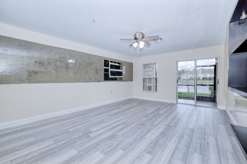 Building Photo - 9047 Gervais Cir