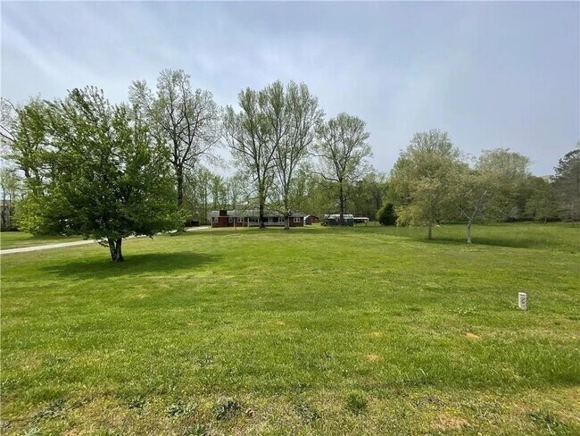 Building Photo - 3633 Loganville Hwy SW