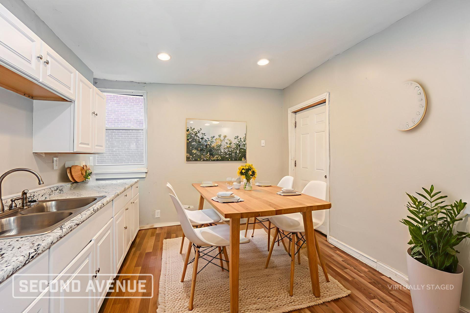 Building Photo - 3859 Vine St