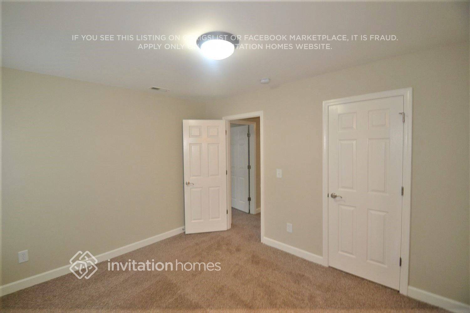 Building Photo - 3833 Song Sparrow Dr