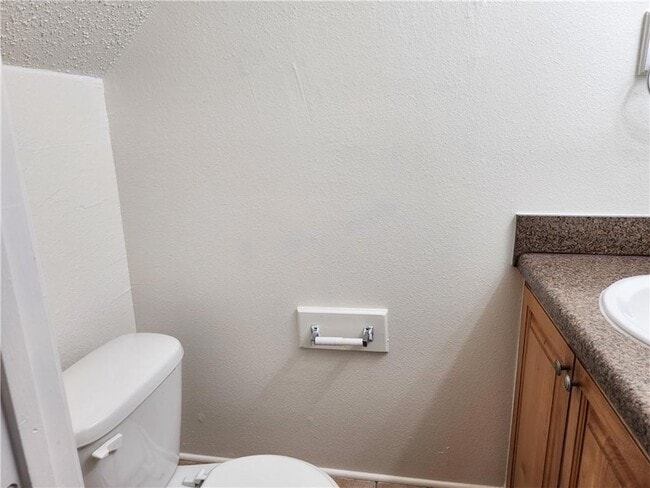Building Photo - 44 Carriage Ln