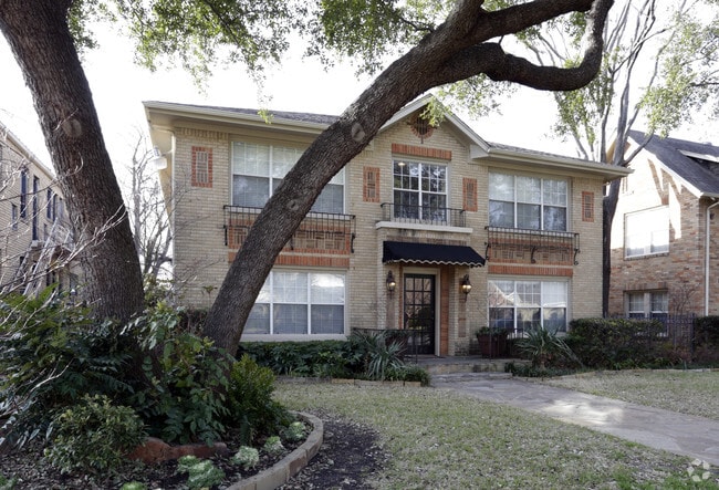 Building Photo - 5740 Marquita Ave