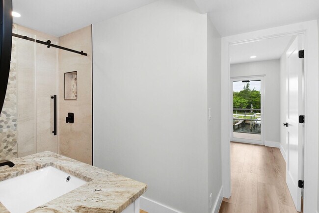 Building Photo - 200 N El Mar Dr