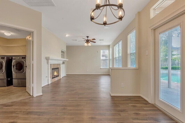 Building Photo - 27 Bethany Bend Dr