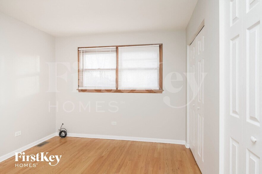 Building Photo - 1253 W 187th St