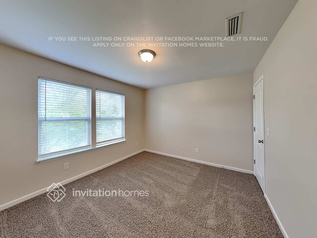 Building Photo - 7048 McLothian Ln