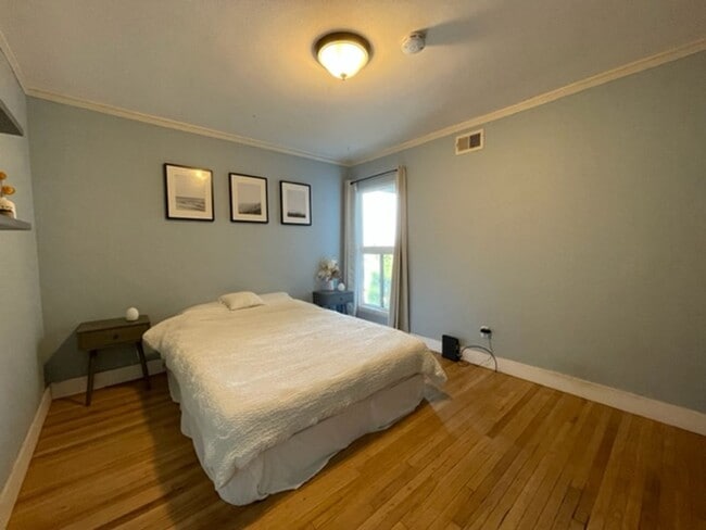 Building Photo - 3 Bed-2 Bath Single Story Home in the desired Windsor Hills neighborhood of La Mesa