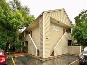 Building Photo - 4409 W Guadalupe St