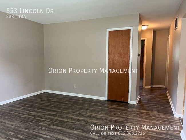 Building Photo - 553 Lincoln Dr
