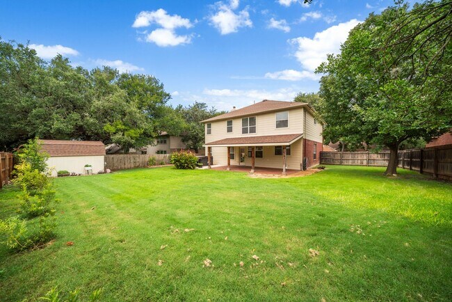 Building Photo - Executive Greenshire Living in Schertz, TX...