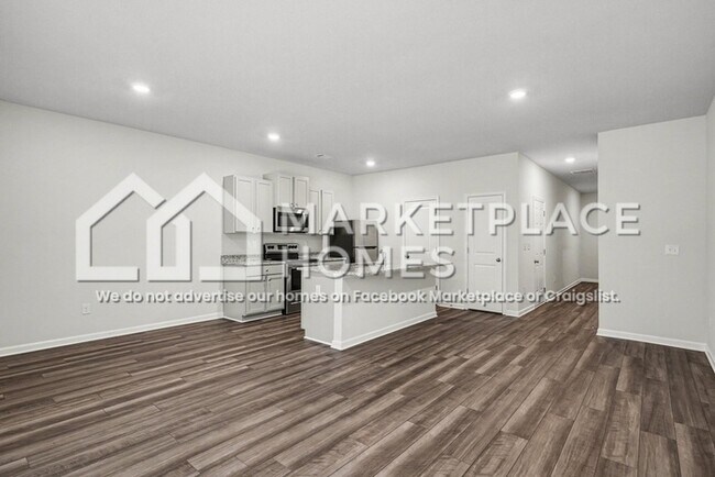 Building Photo - 461 Oakwood Dr NW