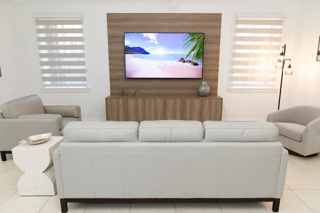 Building Photo - 14361 SW 31st St