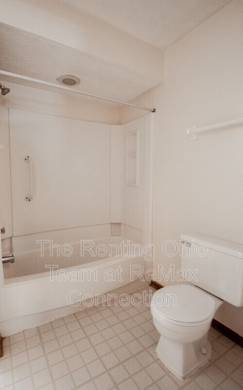 Building Photo - 6486 Reflections Dr