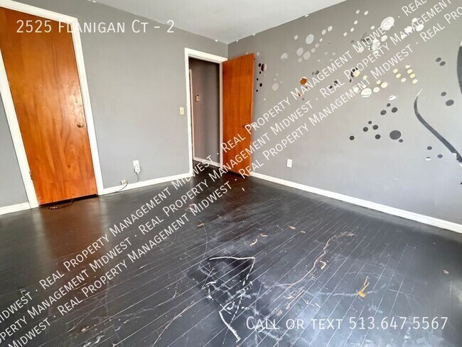 Building Photo - 2525 Flanigan Ct