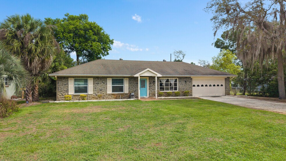 Building Photo - 3419 Seminole Dr