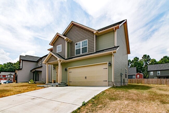 Building Photo - 210 Geneva Ln