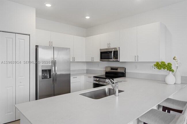 Building Photo - 33738 SW 194th Ct
