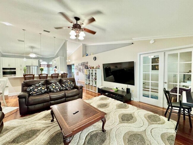 Building Photo - 13035 Royal George Ave