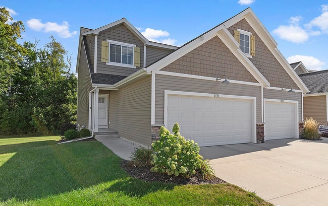 Building Photo - Immaculate 3 bed/3.5 bath home in Caledonia