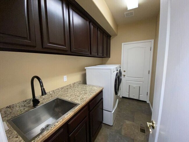 Building Photo - Wingfield Springs/Red Hawk Golf Course - E...