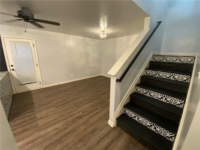 Building Photo - 764 Dove Tree Ln