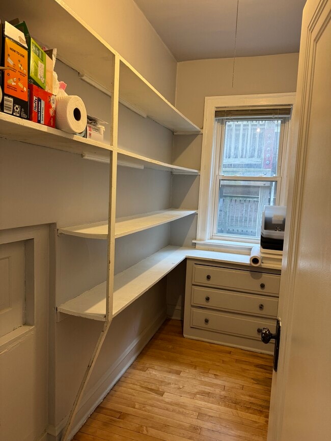 Building Photo - 4907 N Washtenaw Ave