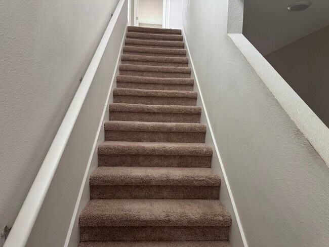 Building Photo - 14631 Brumby Ridge Ave