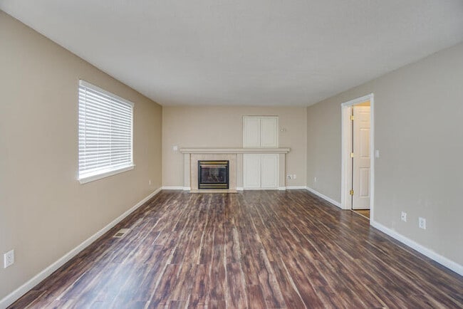 Building Photo - BEAUTIFUL FOUR BEDROOM LOCATED IN THE SHERWOOD SUB DIVISION