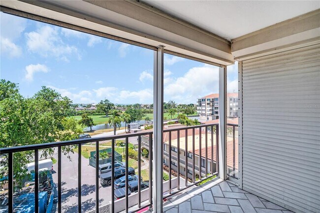 Building Photo - 6158 Palma Del Mar Blvd S