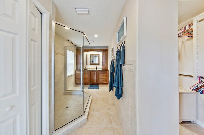 Building Photo - 24 Central Ave