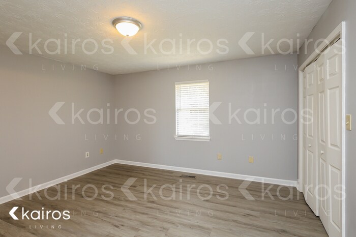 Building Photo - 105 Fawn Dr