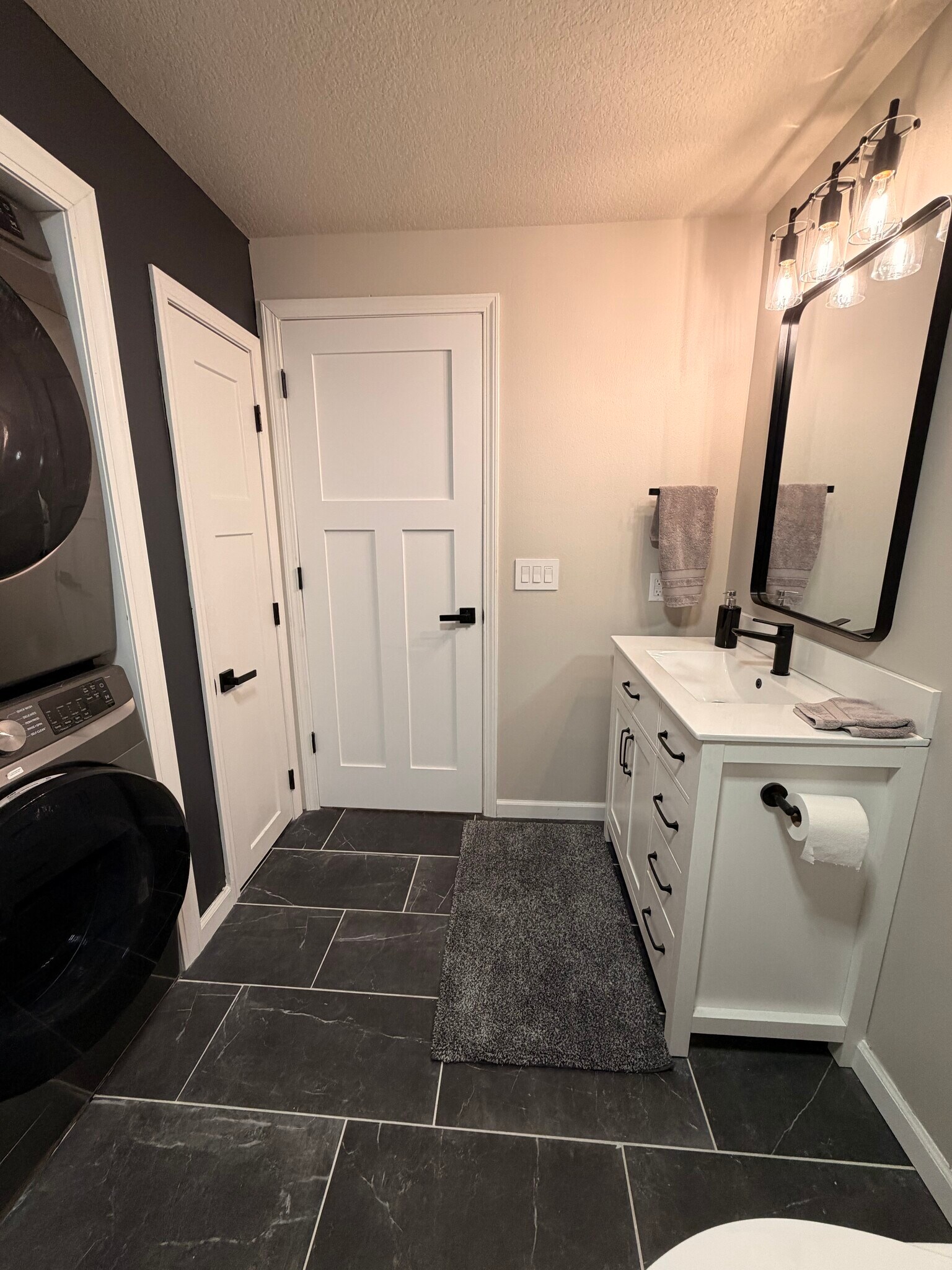 Building Photo - 4434 Honey Bee Rdg