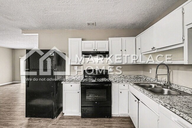 Building Photo - 8219 Sussex Dr