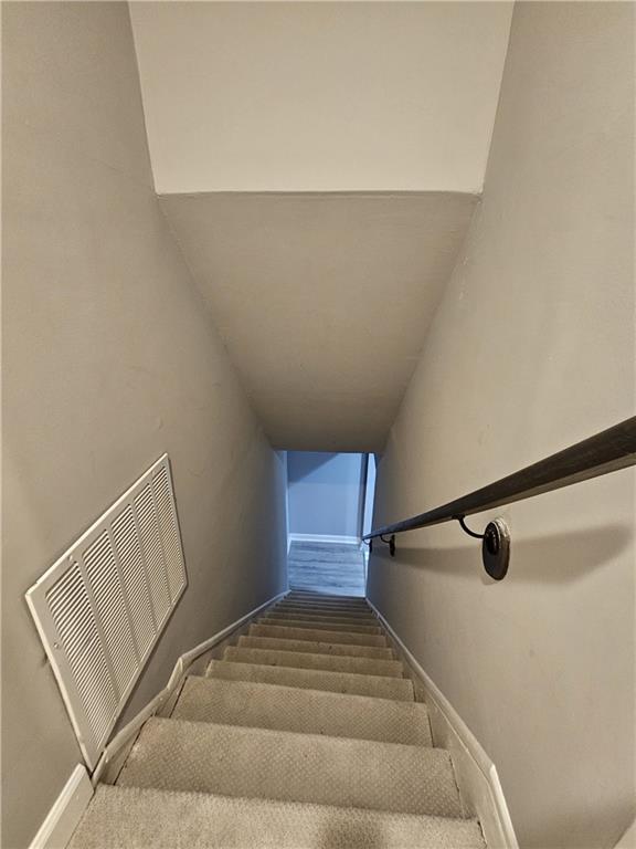 Building Photo - 2138 Donald Lee Hollowell Pkwy NW