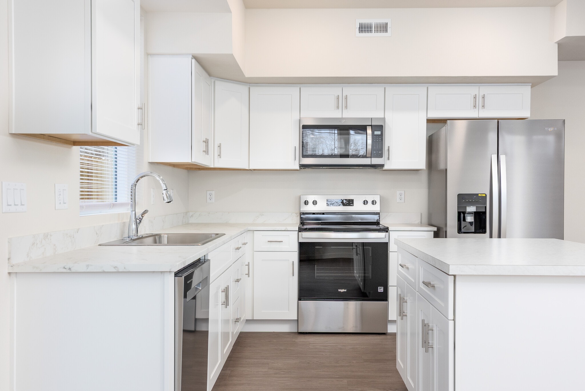 Building Photo - 20 S Volland St