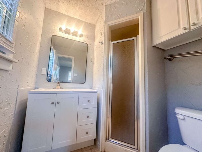 Building Photo - Newly-updated, 3-bedroom near LCU!