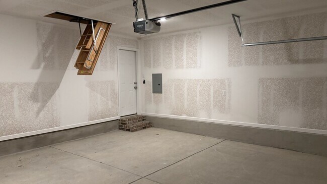 Building Photo - 11426 Elemis Dr