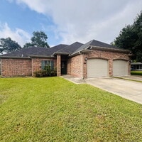 Building Photo - Spacious Duplex Now Available in Orange, TX!