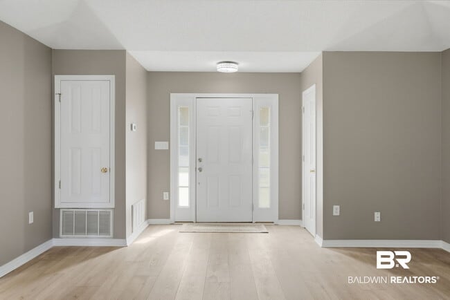 Building Photo - 808 Azalea Trace Dr
